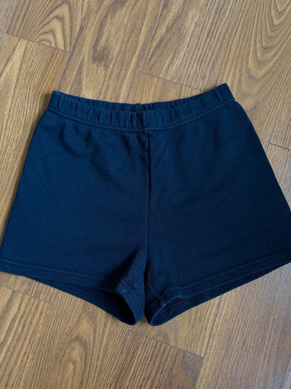 Aritzia TNA Airy Fleece Shorts